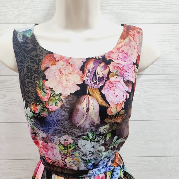 Betsey Johnson Gorgeous Dress - Picture 2 of 12